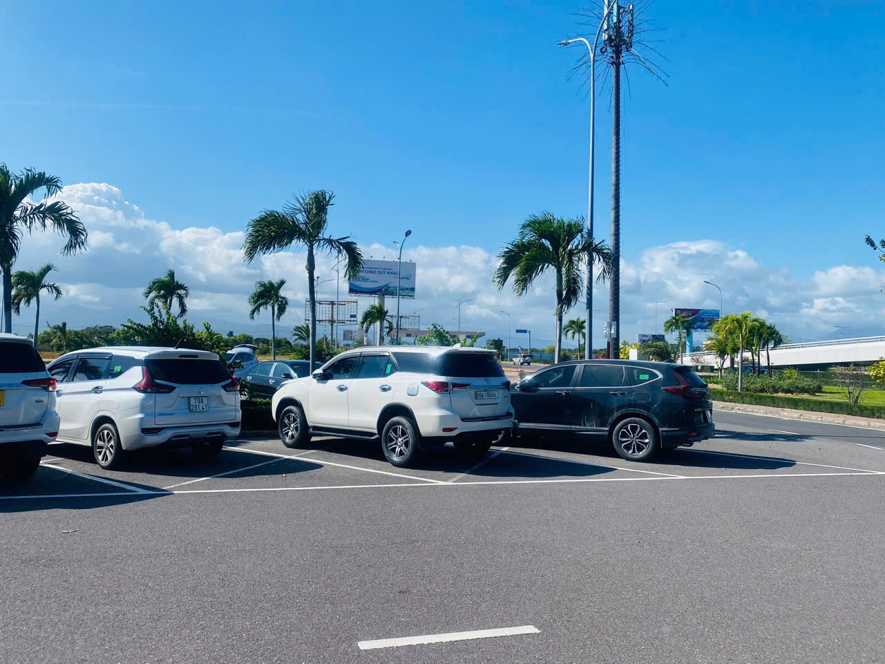 thuê xe Ninh Chử đi Cam Ranh giá rẻ